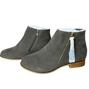 Journee Collection Trista Grey Tassel Zip-Up Faux Suede Boots 10 Bootie NWT